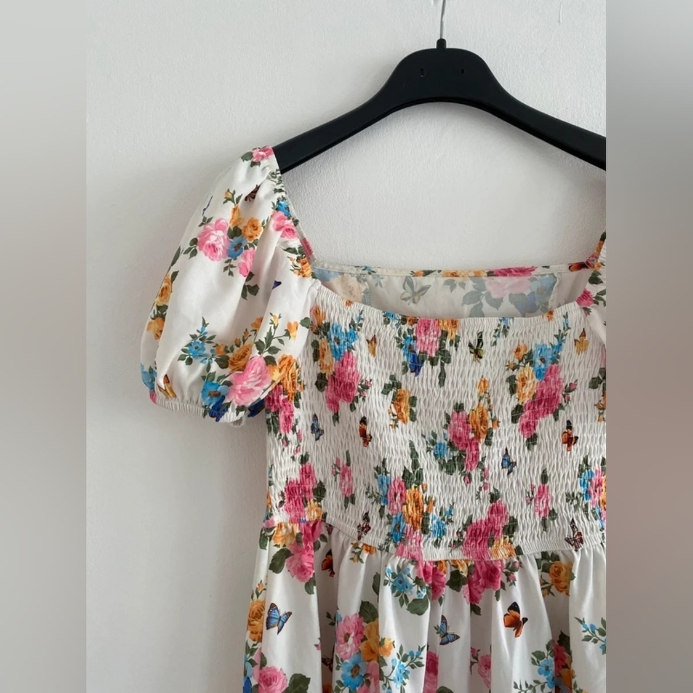 White Floral Smocked Puff Sleeve Mini Dress - Picture 4 of 6